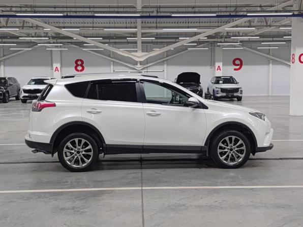 Toyota RAV4 IV (XA40) Рестайлинг с пробегом 2017 года, цена 2 415 000 рублей, 180917 км, внедорожник, Автокод Объявления