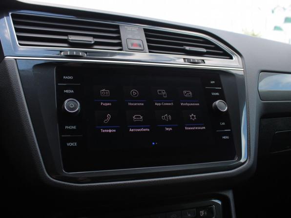 Volkswagen Tiguan II с пробегом 2019 года, цена 2 759 000 рублей, 66358 км, внедорожник, Автокод Объявления