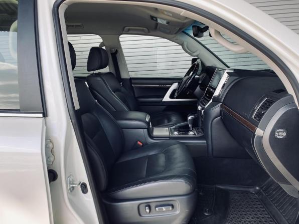 Toyota Land Cruiser 200 Series Рестайлинг 2 с пробегом 2020 года, цена 7 450 000 рублей, 153717 км, внедорожник, Автокод Объявления