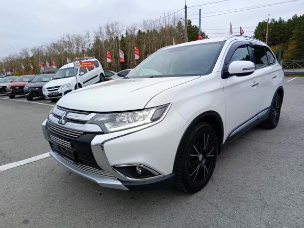 Mitsubishi Outlander III Рестайлинг 2 с пробегом 2016 года, цена 1 849 995 рублей, 168730 км, внедорожник, Автокод Объявления