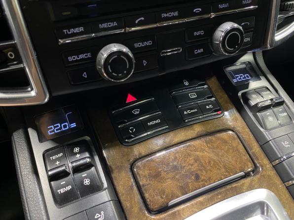 Porsche Cayenne II (958) с пробегом 2012 года, цена 2 200 000 рублей, 333309 км, внедорожник, Автокод Объявления