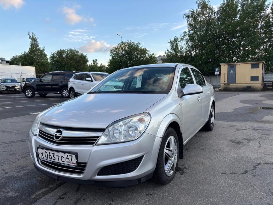 Opel Astra H Рестайлинг Санкт-Петербург  - изображение 1