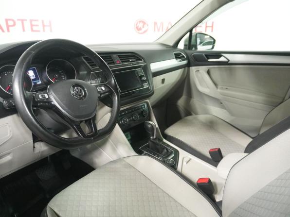 Volkswagen Tiguan II с пробегом 2017 года, цена 2 389 000 рублей, 145307 км, внедорожник, Автокод Объявления