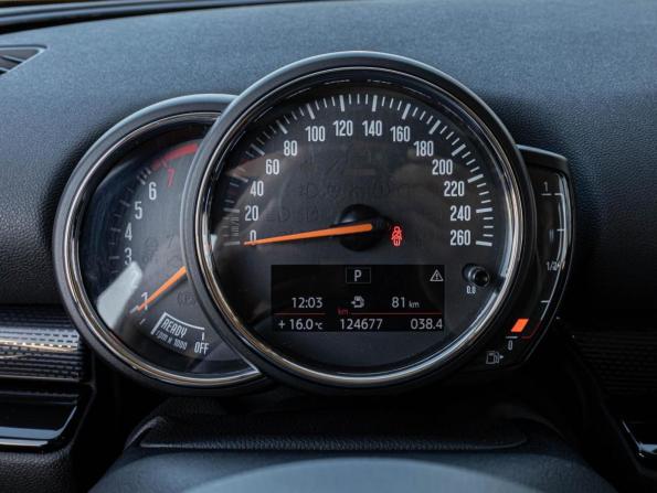 Mini Clubman II с пробегом 2018 года, цена 1 629 000 рублей, 124677 км, универсал, Автокод Объявления