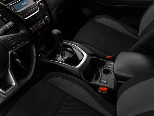 Nissan Qashqai II Рестайлинг с пробегом 2021 года, цена 2 100 000 рублей, 55437 км, внедорожник, Автокод Объявления