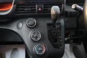 Toyota Sienta II Омск  - изображение 38