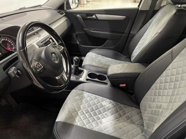 Volkswagen Passat B7 с пробегом 2014 года, цена 999 000 рублей, 156379 км, седан, Автокод Объявления