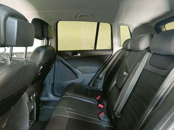 Volkswagen Tiguan I Рестайлинг с пробегом 2015 года, цена 1 349 000 рублей, 162000 км, внедорожник, Автокод Объявления