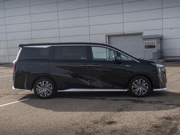 GAC Trumpchi M8 II Рестайлинг с пробегом 2026 года, цена 4 790 000 рублей, 35 км, минивэн, Автокод Объявления