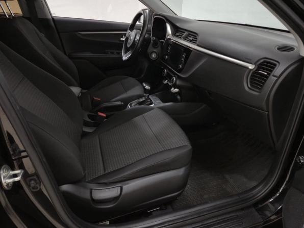 Kia Rio IV Рестайлинг с пробегом 2021 года, цена 1 850 000 рублей, 69264 км, хэтчбек, Автокод Объявления