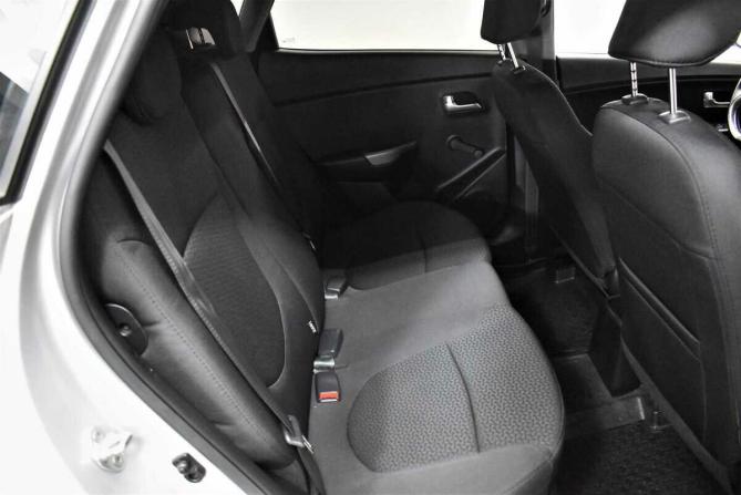 Kia Rio III Рестайлинг с пробегом 2016 года, цена 950 000 рублей, 78274 км, хэтчбек, Автокод Объявления
