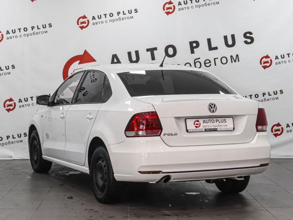 Volkswagen Polo V Рестайлинг с пробегом 2016 года, цена 999 000 рублей, 175991 км, седан, Автокод Объявления