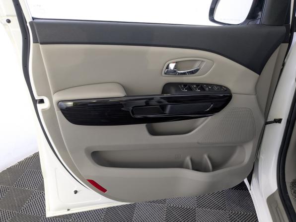 Kia Carnival III с пробегом 2019 года, цена 3 250 000 рублей, 81835 км, минивэн, Автокод Объявления