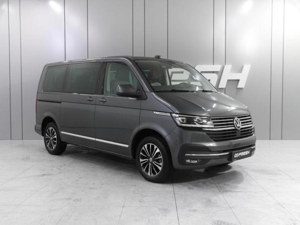 Volkswagen Caravelle T6 Рестайлинг с пробегом 2023 года, цена 7 650 000 рублей, 8474 км, минивэн, Автокод Объявления
