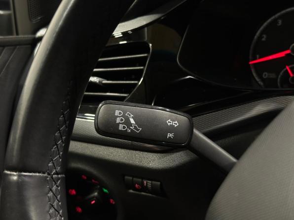 Volkswagen Polo VI с пробегом 2021 года, цена 1 595 000 рублей, 168228 км, лифтбек, Автокод Объявления