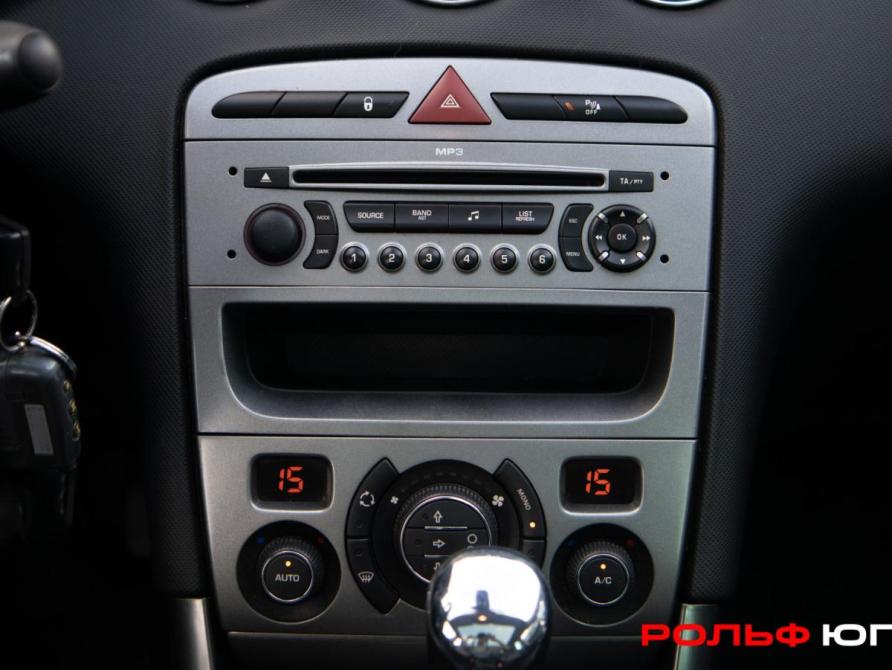 Peugeot 308 I Москва  - изображение 14