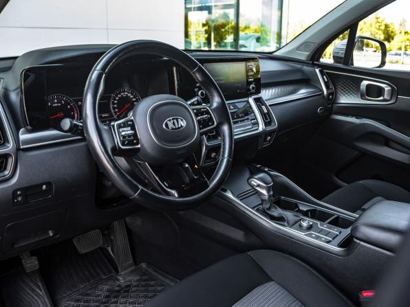 Kia Sorento IV с пробегом 2021 года, цена 3 300 000 рублей, 92040 км, внедорожник, Автокод Объявления