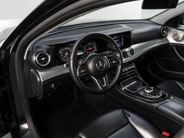 Mercedes-Benz E-Класс V (W213 S213 C238) с пробегом 2019 года, цена 2 320 000 рублей, 175832 км, седан, Автокод Объявления