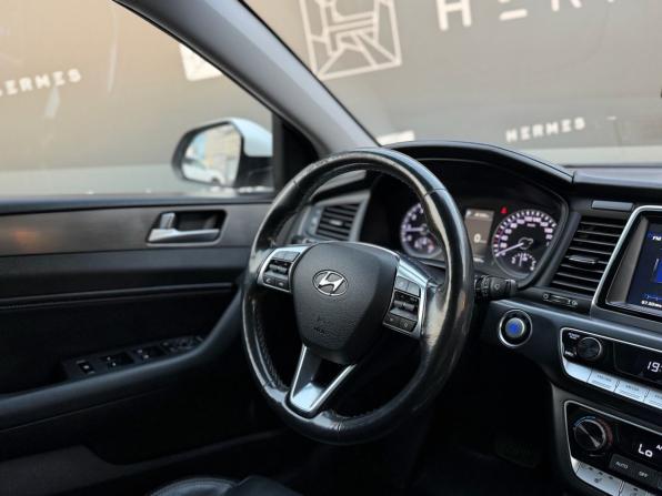 Hyundai Sonata VII (LF) Рестайлинг с пробегом 2017 года, цена 1 650 000 рублей, 91857 км, седан, Автокод Объявления