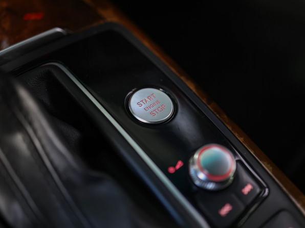 Audi A6 IV (C7) с пробегом 2012 года, цена 1 369 000 рублей, 279950 км, седан, Автокод Объявления