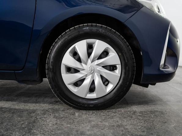 Toyota Vitz III (XP130) Рестайлинг 2 с пробегом 2019 года, цена 1 035 500 рублей, 38850 км, хэтчбек, Автокод Объявления