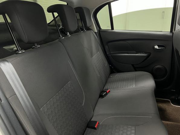 Renault Logan II Рестайлинг с пробегом 2018 года, цена 800 000 рублей, 167547 км, седан, Автокод Объявления