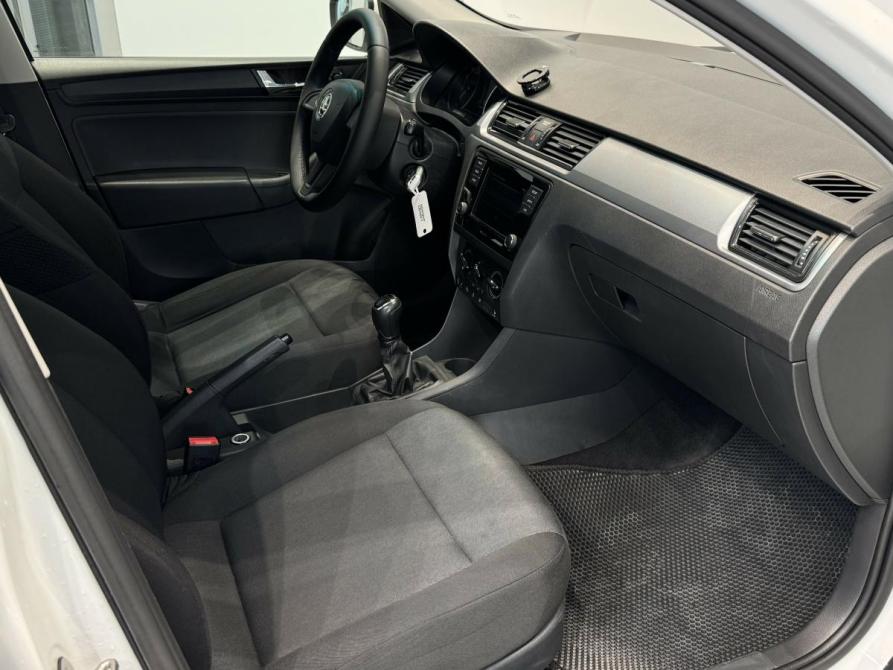 Skoda Rapid I Рестайлинг Волжский  - изображение 24