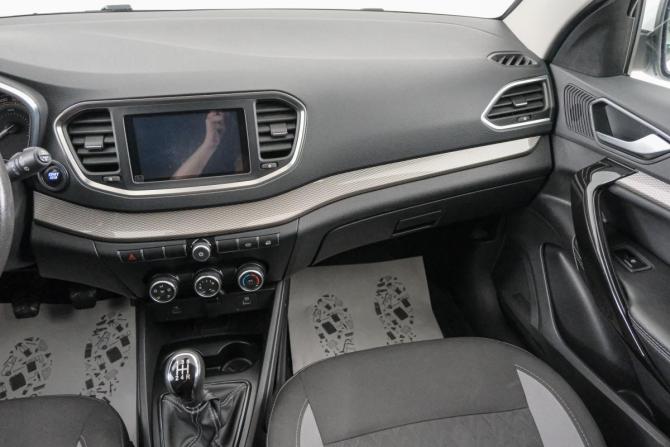 Lada (ВАЗ) Vesta I с пробегом 2023 года, цена 1 399 000 рублей, 55800 км, седан, Автокод Объявления