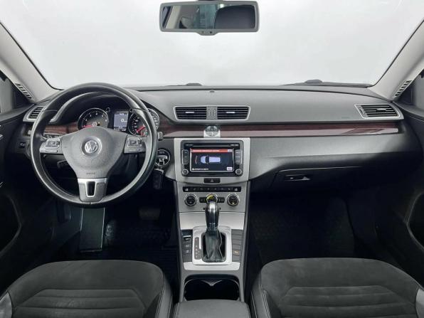 Volkswagen Passat B7 с пробегом 2011 года, цена 968 000 рублей, 157271 км, универсал, Автокод Объявления