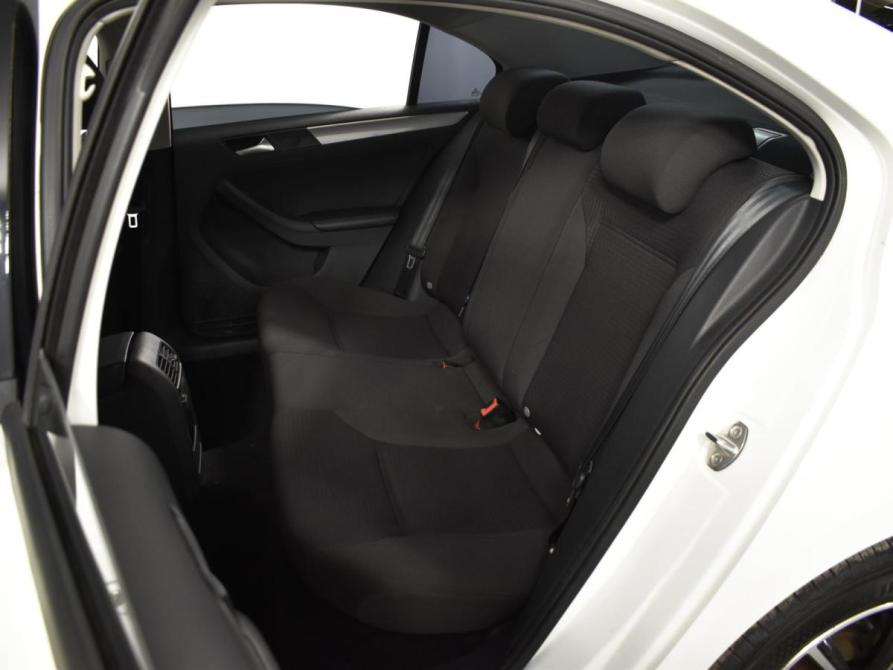 Volkswagen Jetta VI Рестайлинг Казань  - изображение 9