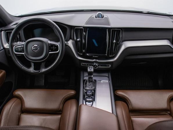 Volvo XC60 II с пробегом 2018 года, цена 2 770 000 рублей, 200515 км, внедорожник, Автокод Объявления