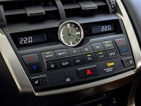 Lexus NX I с пробегом 2015 года, цена 2 480 000 рублей, 153189 км, внедорожник, Автокод Объявления