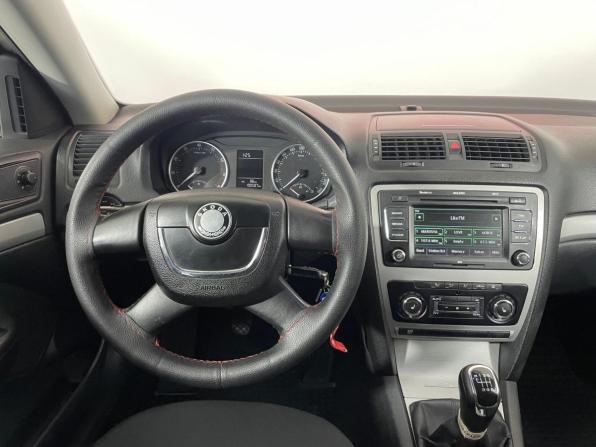 Skoda Octavia II (A5) Рестайлинг с пробегом 2012 года, цена 640 000 рублей, 190542 км, лифтбек, Автокод Объявления