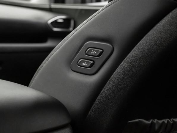 Hyundai Santa Fe IV Рестайлинг с пробегом 2022 года, цена 4 500 000 рублей, 42280 км, внедорожник, Автокод Объявления