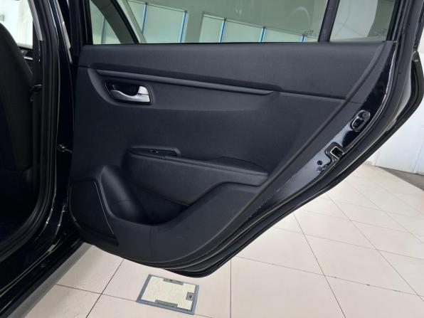 Kia Rio IV Рестайлинг с пробегом 2021 года, цена 1 600 000 рублей, 54726 км, хэтчбек, Автокод Объявления