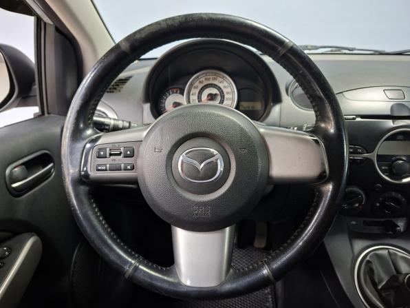 Mazda 2 II (DE) с пробегом 2009 года, цена 419 000 рублей, 142916 км, хэтчбек, Автокод Объявления
