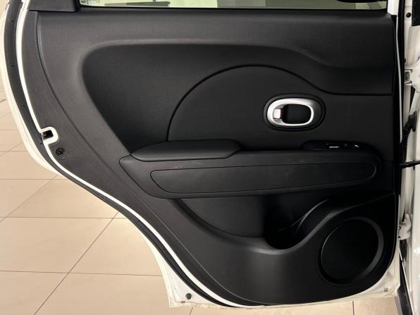 Kia Soul II Рестайлинг с пробегом 2018 года, цена 1 650 000 рублей, 122772 км, хэтчбек, Автокод Объявления