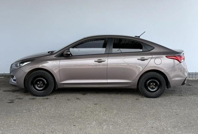 Hyundai Solaris II с пробегом 2019 года, цена 1 275 000 рублей, 59489 км, седан, Автокод Объявления