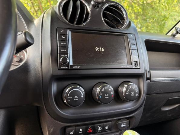 Jeep Compass I Рестайлинг с пробегом 2012 года, цена 969 000 рублей, 175964 км, внедорожник, Автокод Объявления