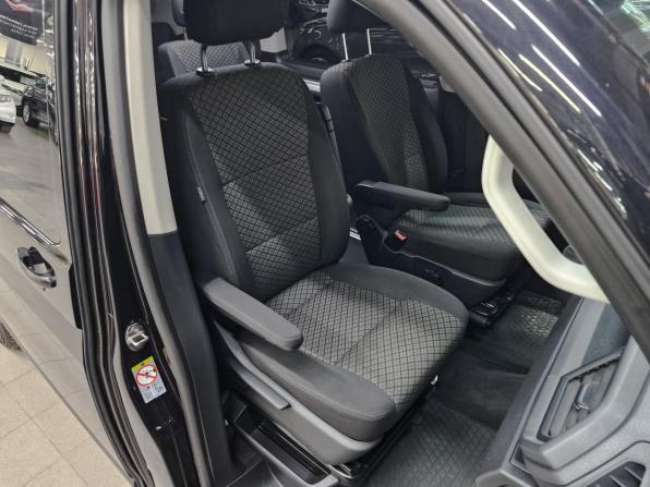 Volkswagen Multivan T6 Рестайлинг с пробегом 2020 года, цена 4 690 000 рублей, 156022 км, минивэн, Автокод Объявления