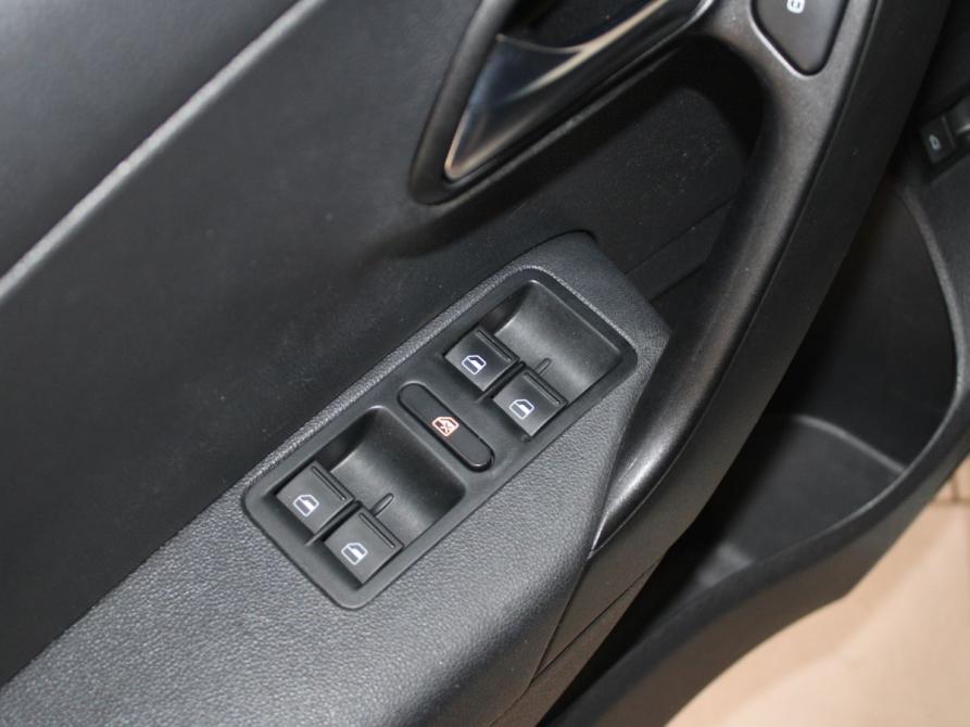 Volkswagen Polo V Рестайлинг Старый Оскол  - изображение 10