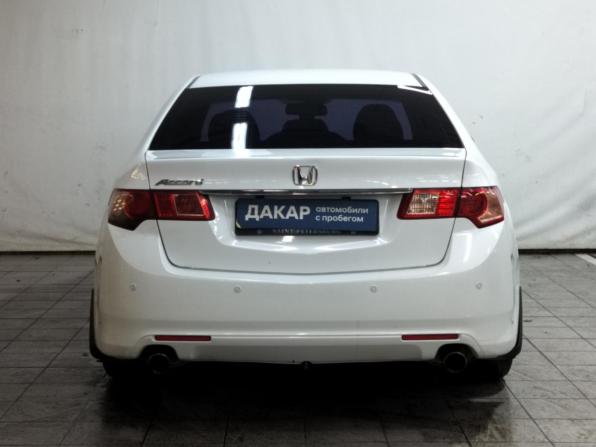 Honda Accord VIII Рестайлинг с пробегом 2012 года, цена 990 000 рублей, 300472 км, седан, Автокод Объявления