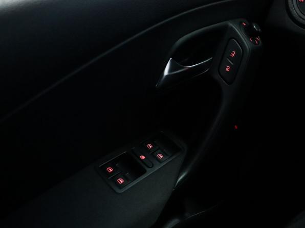 Volkswagen Polo V с пробегом 2013 года, цена 799 000 рублей, 145400 км, седан, Автокод Объявления