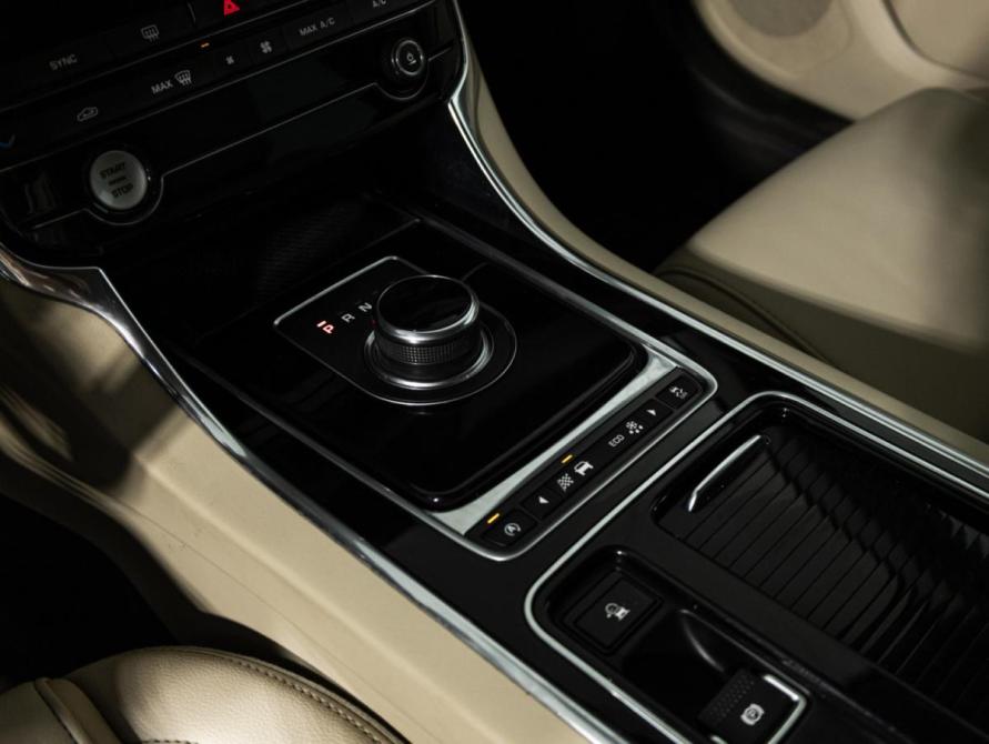 Jaguar XF II Санкт-Петербург  - изображение 17