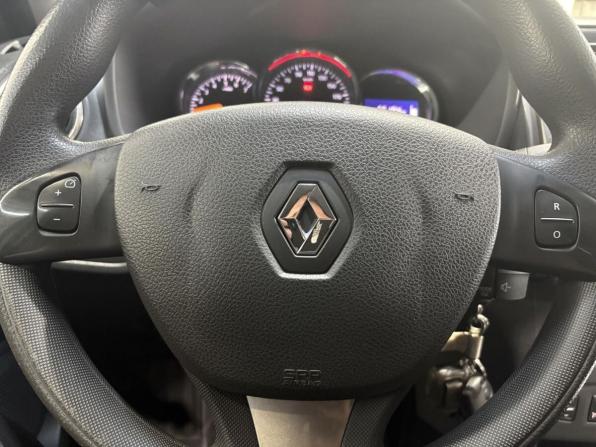 Renault Logan II с пробегом 2015 года, цена 735 000 рублей, 56192 км, седан, Автокод Объявления