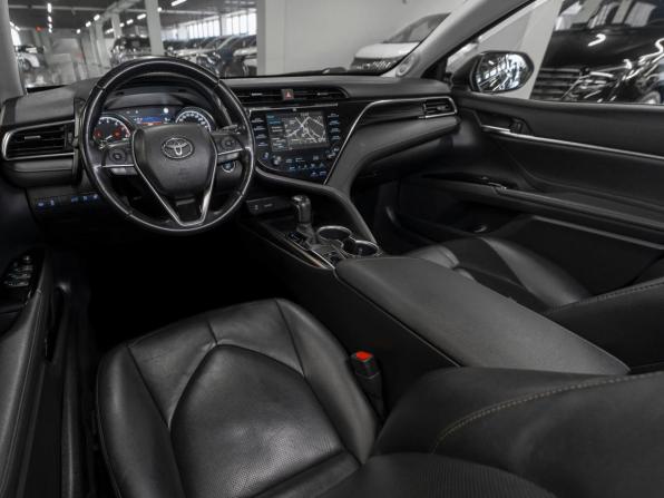 Toyota Camry VIII (XV70) с пробегом 2019 года, цена 2 300 000 рублей, 238246 км, седан, Автокод Объявления