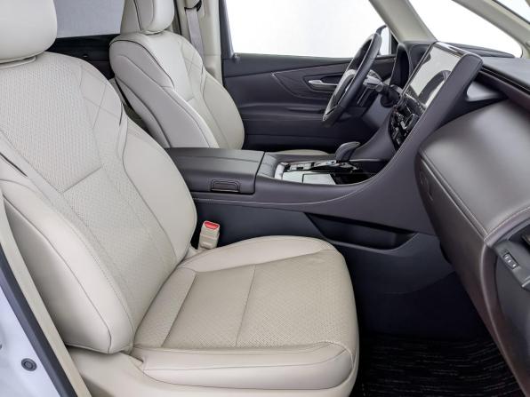 Toyota Alphard IV с пробегом 2024 года, цена 12 000 000 рублей, 15877 км, минивэн, Автокод Объявления