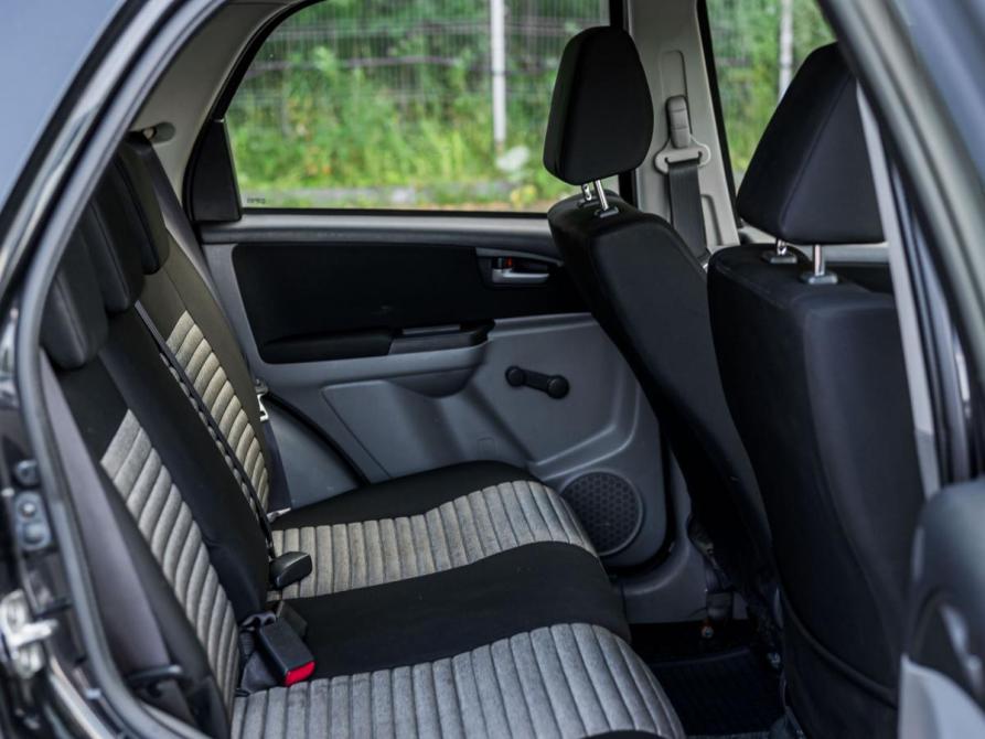 Suzuki SX4 I (Classic) Рестайлинг Санкт-Петербург  - изображение 10