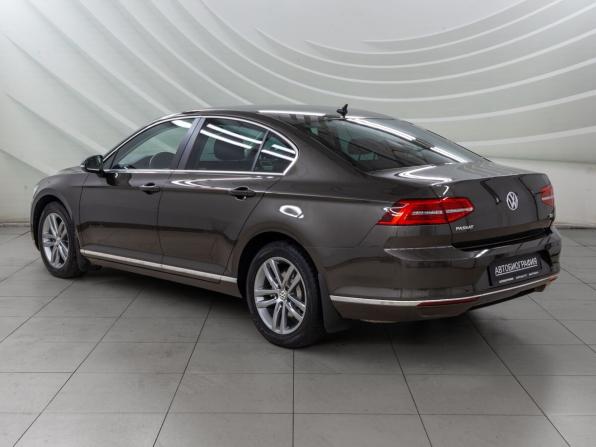 Volkswagen Passat B8 с пробегом 2018 года, цена 1 798 000 рублей, 138946 км, седан, Автокод Объявления
