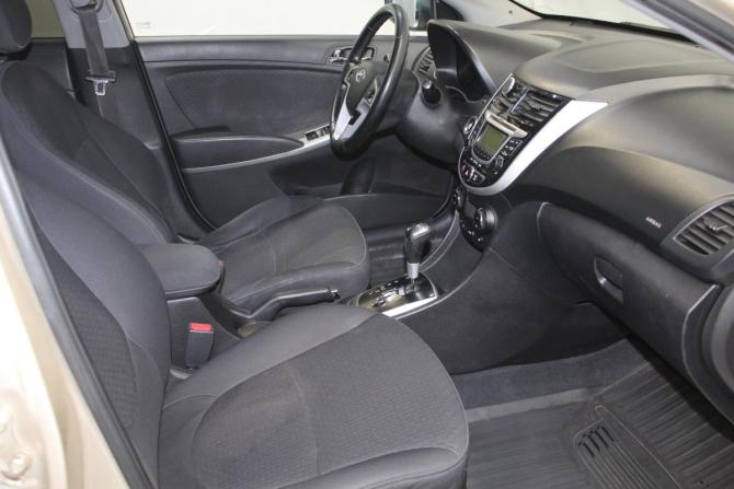 Hyundai Solaris I с пробегом 2012 года, цена 900 000 рублей, 161418 км, хэтчбек, Автокод Объявления